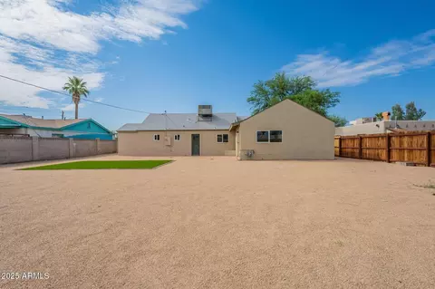 Exterior - 1642 E Turney Ave, Phoenix, AZ 85016 photo 9 of 9
