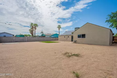 Exterior - 1642 E Turney Ave, Phoenix, AZ 85016 photo 8 of 9