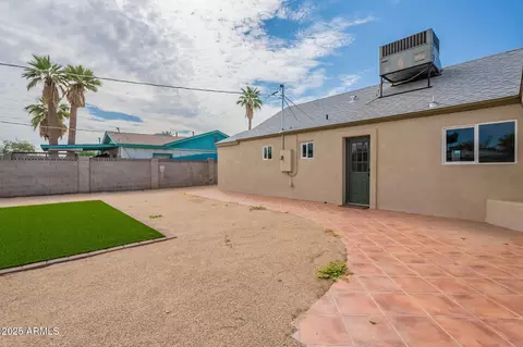 Exterior - 1642 E Turney Ave, Phoenix, AZ 85016 photo 5 of 9