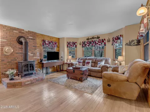 4631 N Juniper Ln, Pine, AZ 85544 photo 6