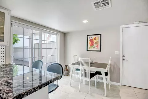 110 E Piping Rock Rd, Phoenix, AZ 85022 photo 11