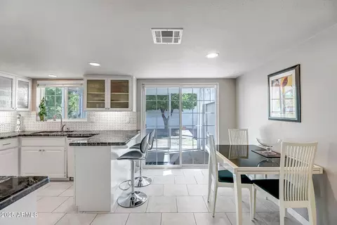 110 E Piping Rock Rd, Phoenix, AZ 85022 photo 13