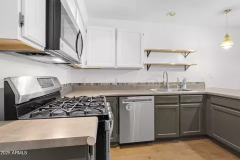 Kitchen - 2343 S Eclipse Ln, Flagstaff, AZ 86001 photo 3 of 3