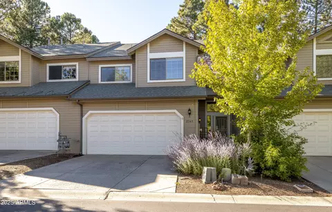 2343 S Eclipse Ln, Flagstaff, AZ 86001
