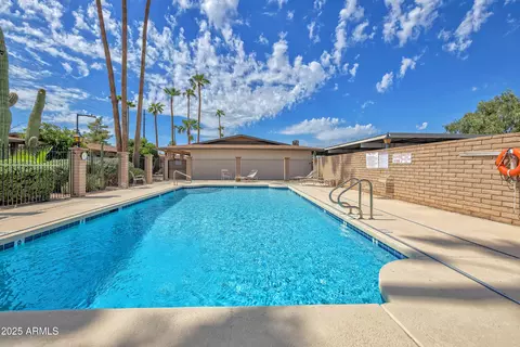 2416 E University Dr #4, Mesa, AZ 85213