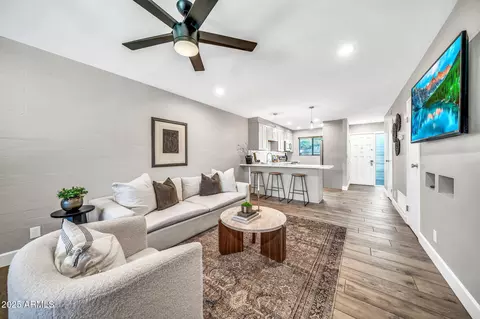 4701 N 68th St #114, Scottsdale, AZ 85251