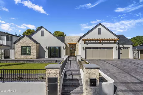 2108 E Solano Dr, Phoenix, AZ 85016