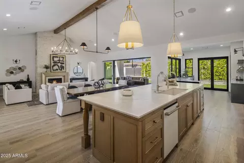 Kitchen - 2108 E Solano Dr, Phoenix, AZ 85016 photo 3 of 8