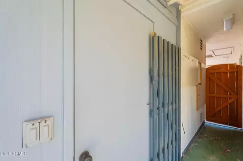 Entry Way - 7313 N 16th Pl N, Phoenix, AZ 85020 photo 1 of 1