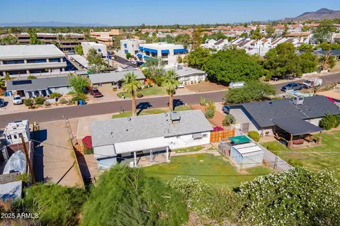 View/Area - 7313 N 16th Pl N, Phoenix, AZ 85020 photo 10 of 12
