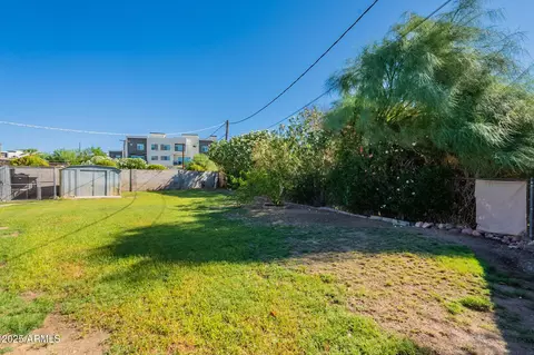 Exterior - 7313 N 16th Pl N, Phoenix, AZ 85020 photo 3 of 10