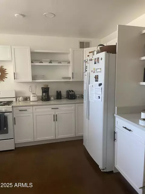 Kitchen - 4232 N 15th Dr, Phoenix, AZ 85015 photo 1 of 1