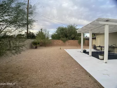 Exterior - 4232 N 15th Dr, Phoenix, AZ 85015 photo 2 of 4
