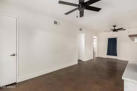 Living - 4232 N 15th Dr, Phoenix, AZ 85015 photo 6 of 7