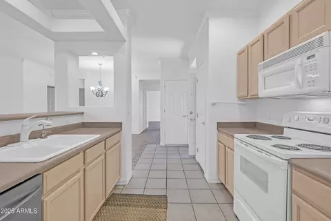 11500 E Cochise Dr #1083, Scottsdale, AZ 85259