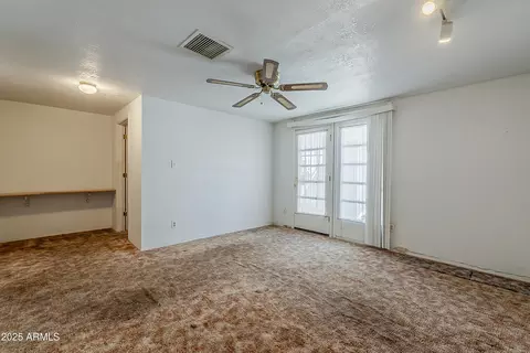 Living - 19008 N 30th St, Phoenix, AZ 85050 photo 14 of 14
