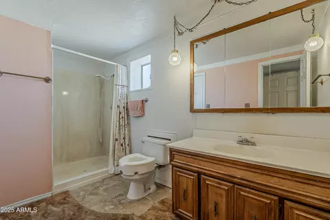Bath - 19008 N 30th St, Phoenix, AZ 85050 photo 2 of 5