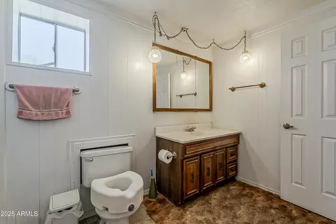 Bath - 19008 N 30th St, Phoenix, AZ 85050 photo 3 of 5