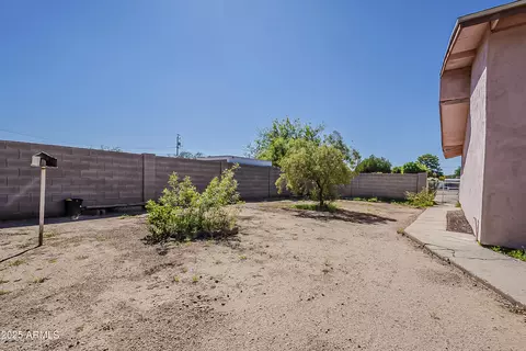 Exterior - 19008 N 30th St, Phoenix, AZ 85050 photo 11 of 21