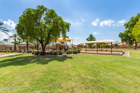View/Area - 4214 E Agave Rd, Phoenix, AZ 85044 photo 6 of 8