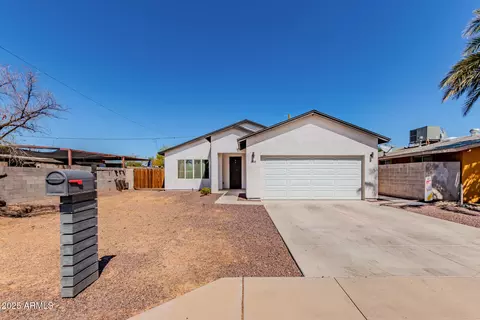 2640 E Beverly Ln E, Phoenix, AZ 85032