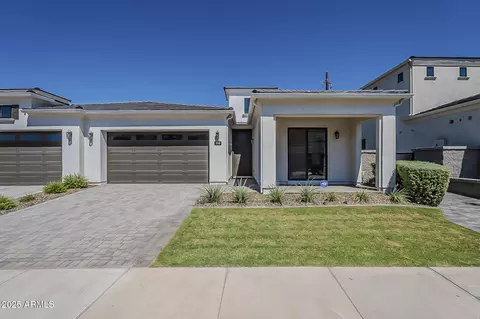 2660 E Longhorn Ct, Gilbert, AZ 85297