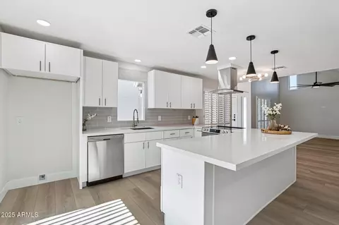 6629 N Majorca Way E, Phoenix, AZ 85016 photo 9