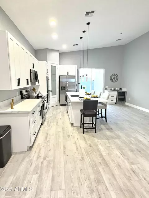 14782 S Overfield Rd, Arizona City, AZ 85123