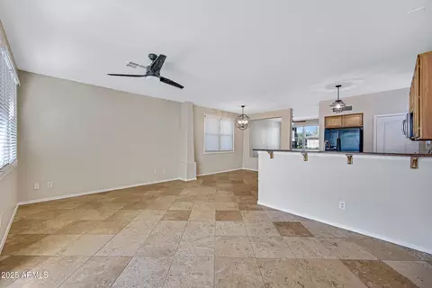 Living - 2315 E Pecan Rd, Phoenix, AZ 85040 photo 6 of 8
