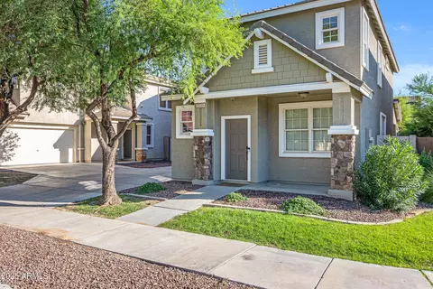 Exterior - 2315 E Pecan Rd, Phoenix, AZ 85040 photo 2 of 5