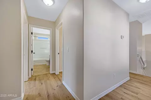 Entry Way - 2315 E Pecan Rd, Phoenix, AZ 85040 photo 2 of 2