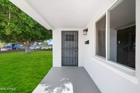 Exterior - 20 E Saint Charles Ave, Phoenix, AZ 85042 photo 1 of 6