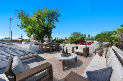Exterior - 20 E Saint Charles Ave, Phoenix, AZ 85042 photo 3 of 6