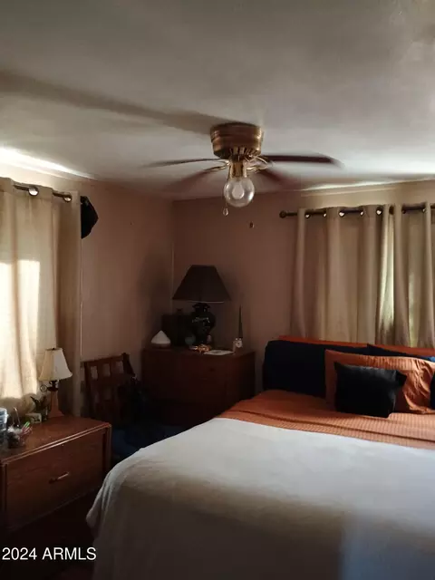 501 W Henry St, Willcox, AZ 85643 photo 2