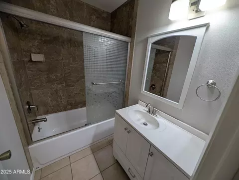 Bath - 2810 E Willow Ave, Phoenix, AZ 85032 photo 2 of 2