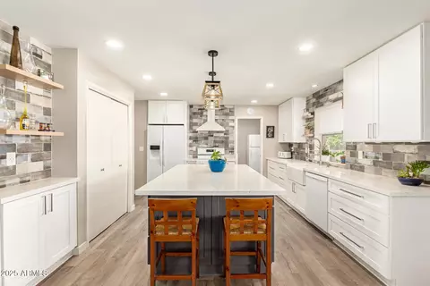 4630 E Capri Ave, Mesa, AZ 85206