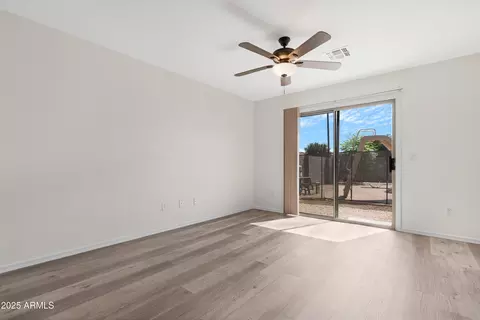 Living - 3771 E Betsy Ln, Gilbert, AZ 85296 photo 4 of 10