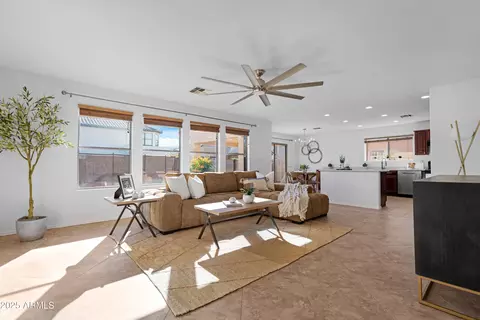 Living - 3771 E Betsy Ln, Gilbert, AZ 85296 photo 7 of 10
