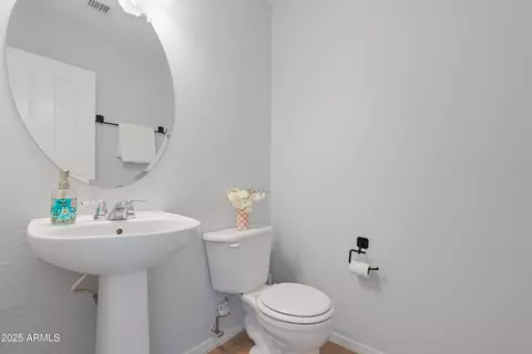 Bath - 3771 E Betsy Ln, Gilbert, AZ 85296 photo 1 of 6