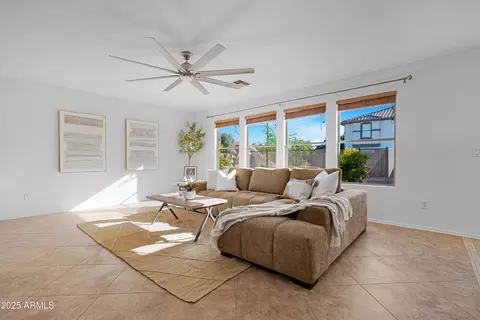 Living - 3771 E Betsy Ln, Gilbert, AZ 85296 photo 9 of 10
