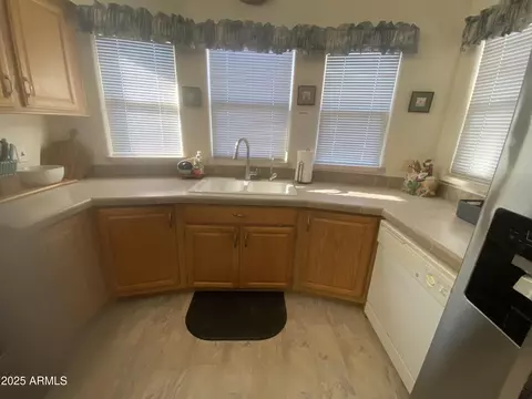 1363 W Chesapeake Dr, Apache Junction, AZ 85119 photo 9