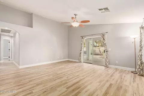 2020 W Carter Rd, Phoenix, AZ 85041 photo 4