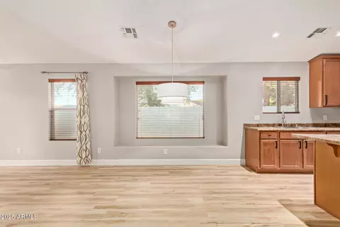 2020 W Carter Rd, Phoenix, AZ 85041 photo 6
