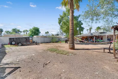 Exterior - 2817 E Avalon Dr, Phoenix, AZ 85016 photo 6 of 11