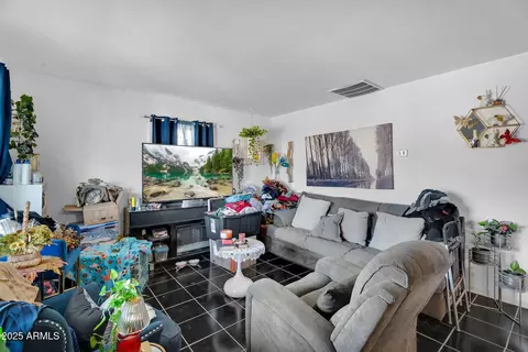 Living - 2817 E Avalon Dr, Phoenix, AZ 85016 photo 2 of 4