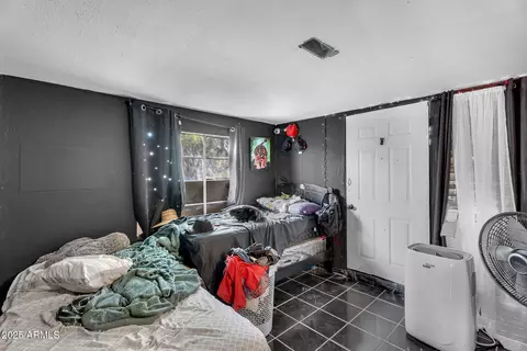Bedroom - 2817 E Avalon Dr, Phoenix, AZ 85016 photo 6 of 6