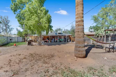 Exterior - 2817 E Avalon Dr, Phoenix, AZ 85016 photo 7 of 11