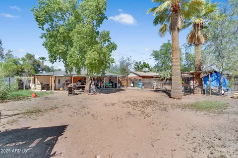 Exterior - 2817 E Avalon Dr, Phoenix, AZ 85016 photo 9 of 11
