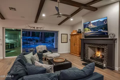 Living - 3560 E Oregon Ave, Phoenix, AZ 85018 photo 2 of 2