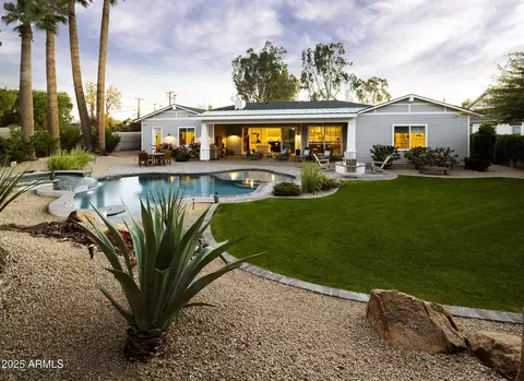 Exterior - 3560 E Oregon Ave, Phoenix, AZ 85018 photo 3 of 6
